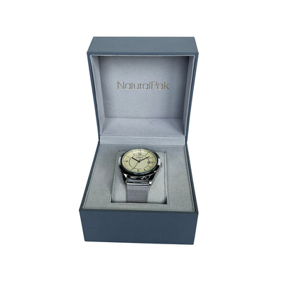 El tenedor azul claro del reloj grabó en relieve a Logo Watch And Bracelet Box