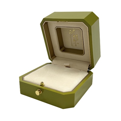 El espray verde pintó forma del octágono de Ring Luxury Jewelry Case With